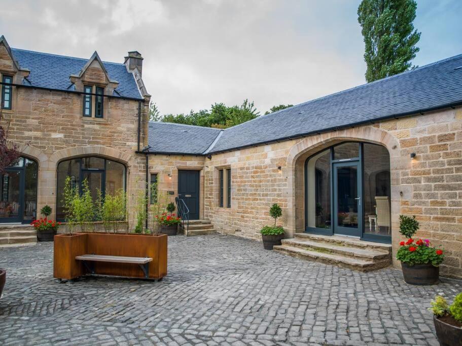 Stunning Edinburgh 1820S Stables Converted Studio المظهر الخارجي الصورة