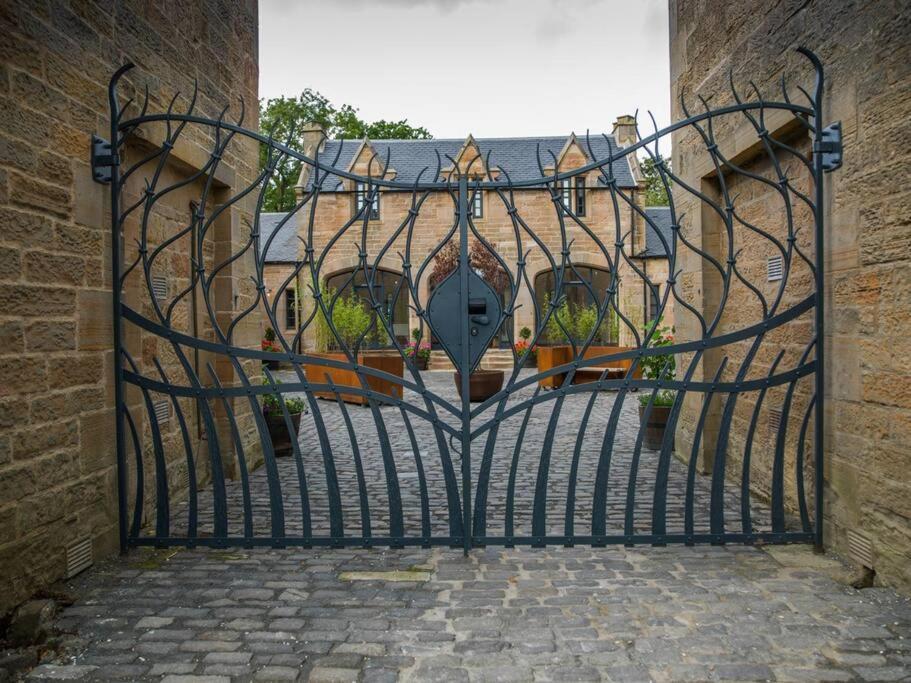 Stunning Edinburgh 1820S Stables Converted Studio المظهر الخارجي الصورة